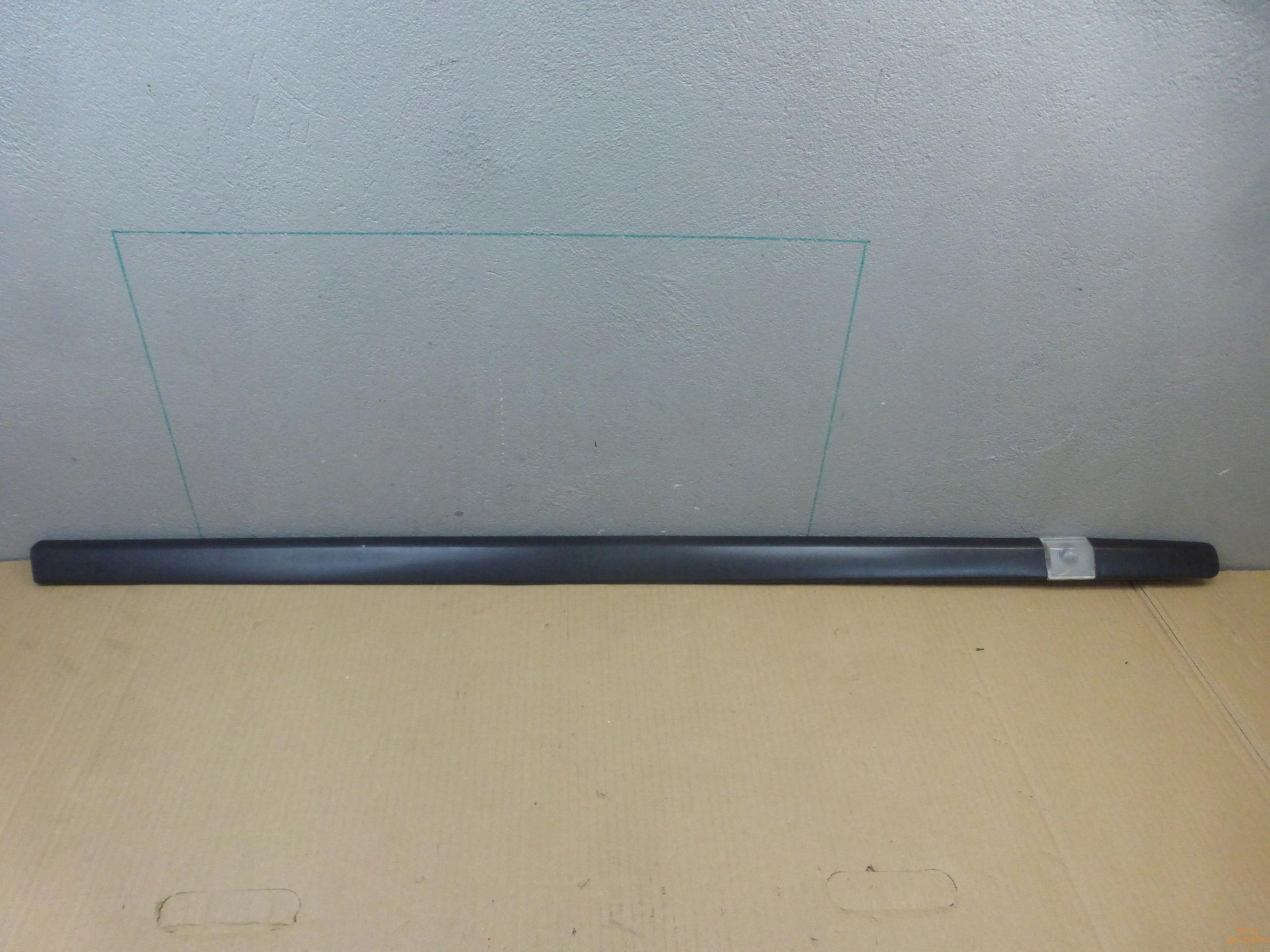 Передняя правая планка RENAULT CLIO III 3-дверный