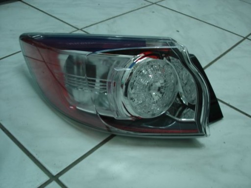 Mazda 3 з 2009-2013 рр. Залишив ідеальний світлодіодний депутат