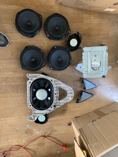 Mercedes w207 усилитель harman kardon полный комплект