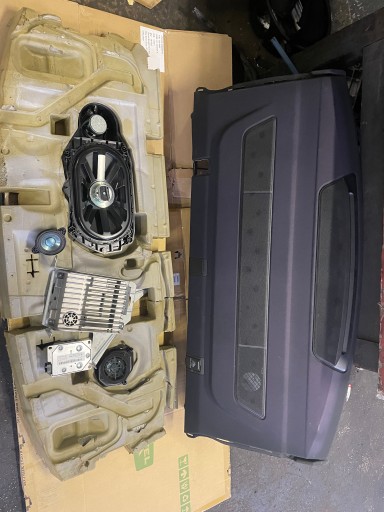 Mercedes w212 седан harman kardon полный naglos