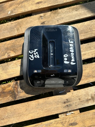 8978657 - Mercedes W254 стельова лампа A0009003545