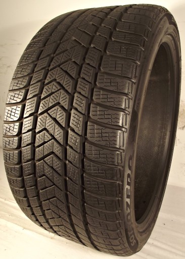 Зимова гума 285/35R20 100W PIRELLI SottoZero 3 MGT