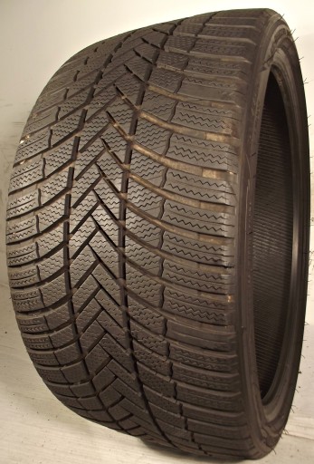 зимова гума 275/30R20 97W XL BRIDGESTONE BLIZZAK LM005