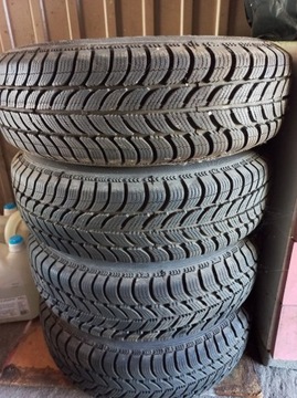 зимова гума 175/80 R14 Dębica Frigo зі сталевими дисками 5*100