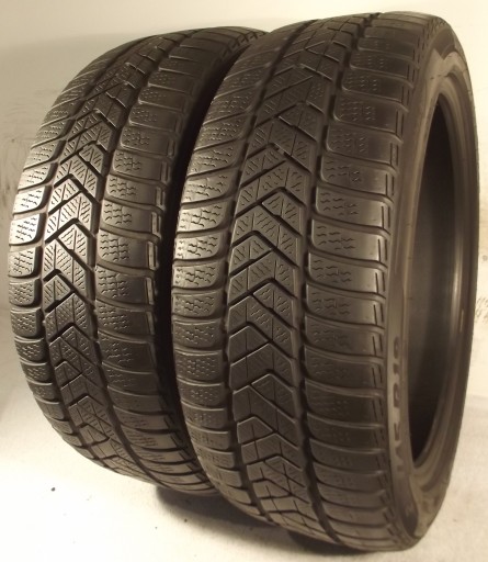 Зимова гума 235/45R19 99V XL PIRELLI SOTTOZERO 3 MO 2022