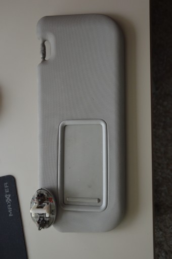 Сонцезахисний козирок toyota auris 2008р