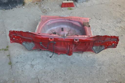 06TYEQ9IK - Тойота Яріс 2009 р. задня планка з підлогою багажника