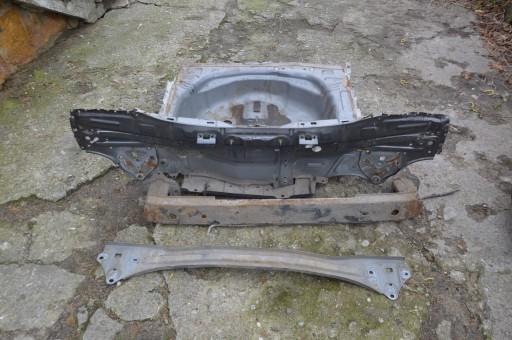 Toyota Yaris III задня планка з підлогою багажника + балка бампера