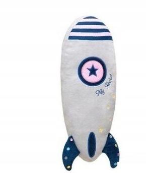 Плюшевый талисман на ремне безопасности корабля