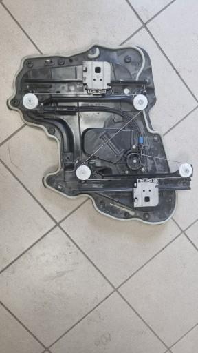 Склопідйомник tesla 3 1096622-99-j