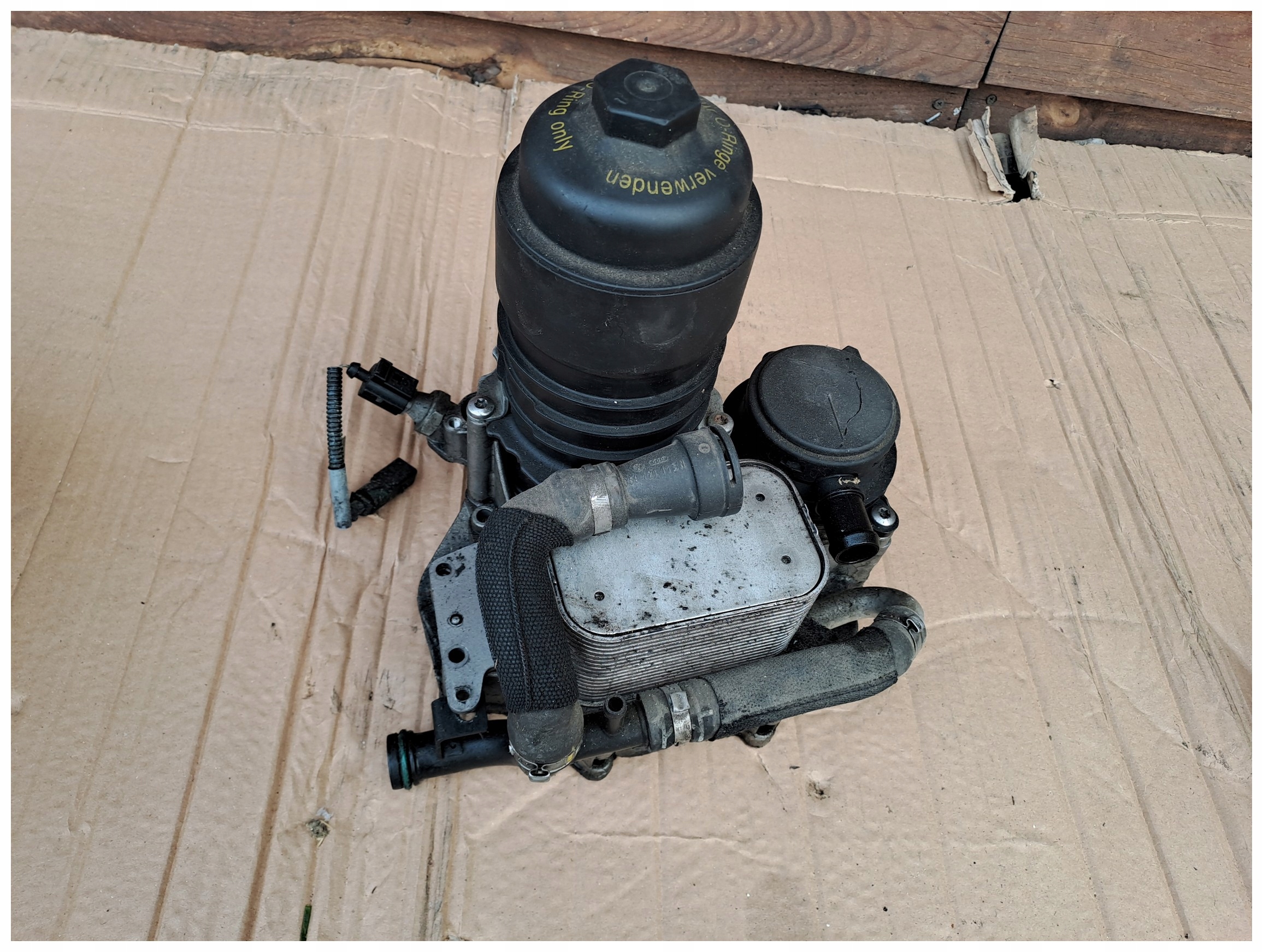 059115397AF - основание масляного фильтра A6 C6 3.0 TDI CCW