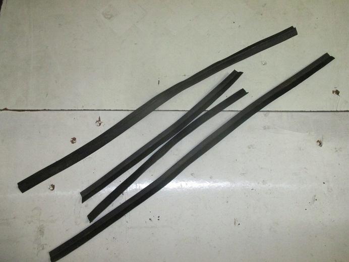 43678876 - Полонез боревич Ущільнювач дверей