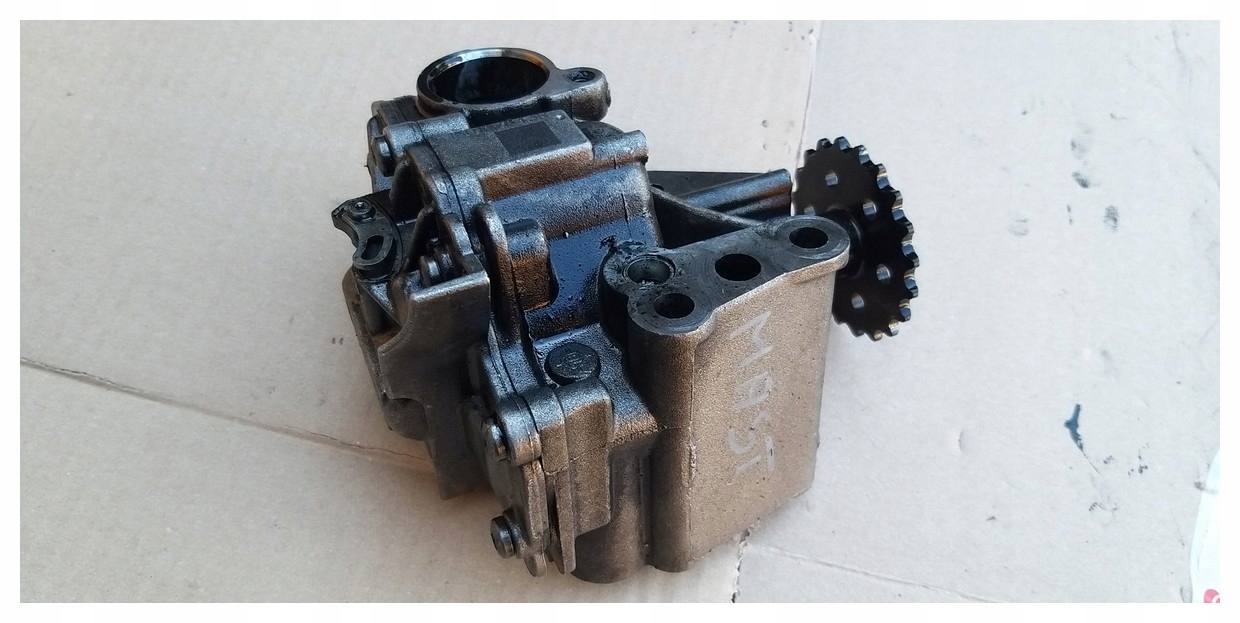 150107643R - масляний насос 2.3 dCi Renault Master III