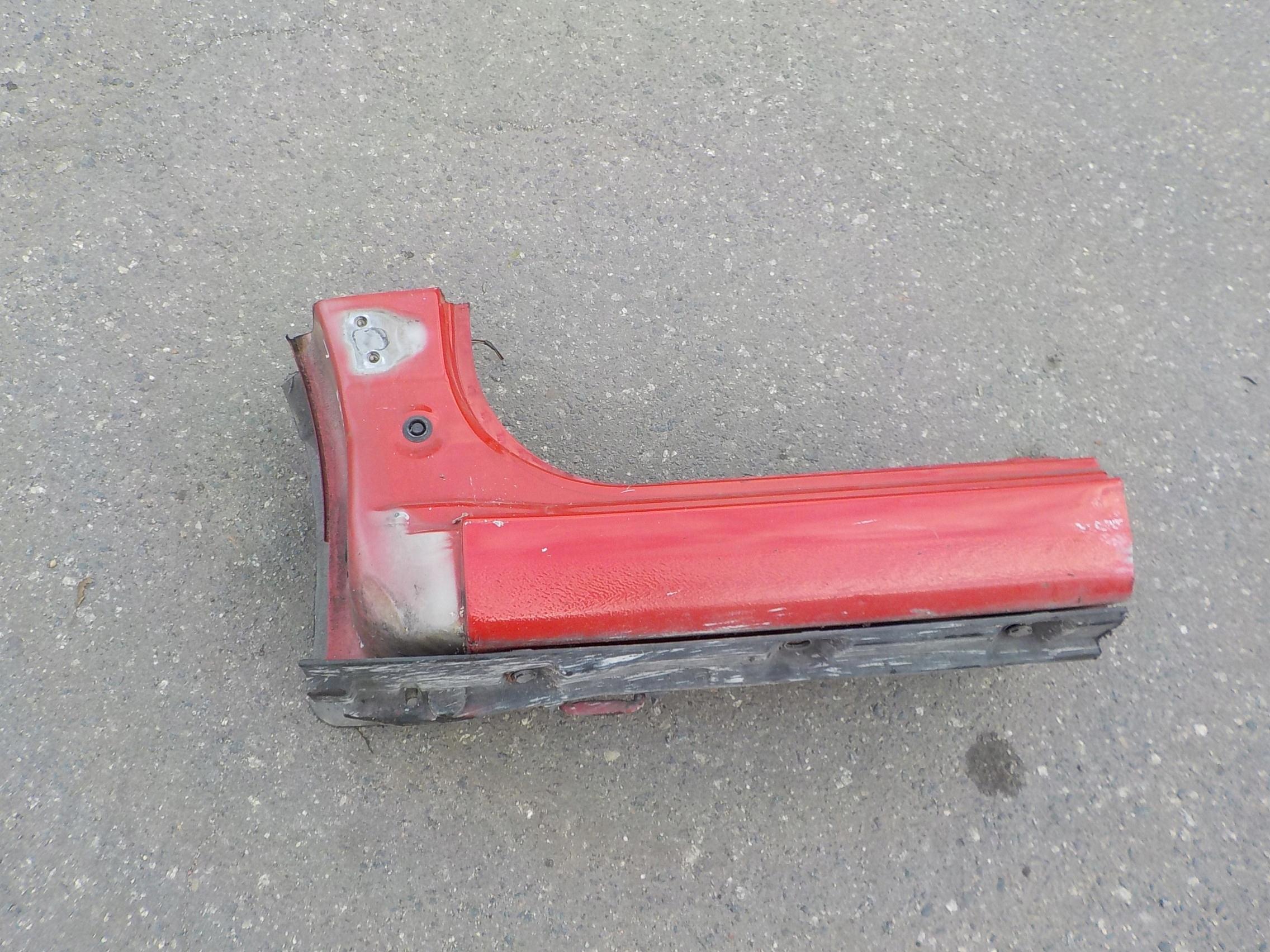 2006r - левый порог suzuki swift mk6 2006 года