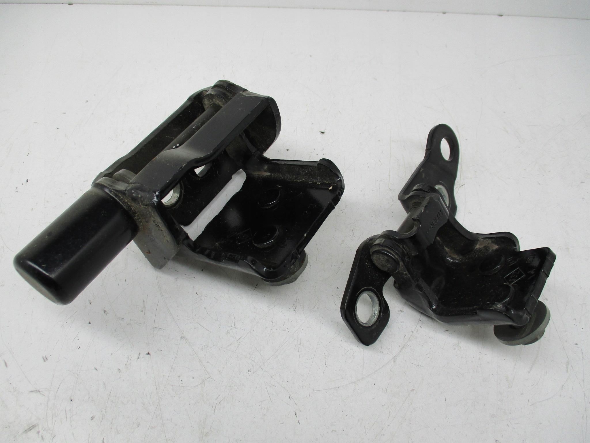 Renault Zoe lift 20-петля Дверні петлі ліва задня