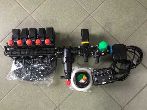 44 - распределительный клапан электромагнитный клапан ARAG с панелью и манометром