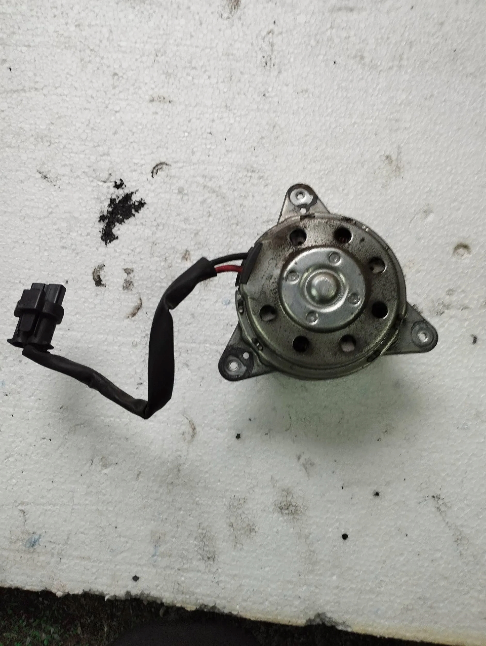 6G918C607A - двигун вентилятора Ford Mondeo Mk 4