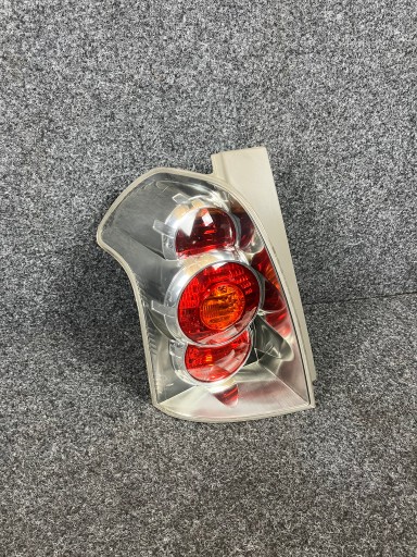 Toyota Corolla Verso II левая задняя задняя лампа Oe Europa