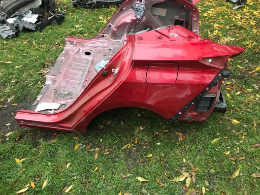 Задня частина prius 2016 <