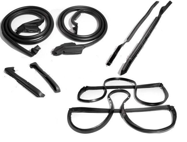 RKB2000102 - уплотнения двери крыши Chevrolet Corvette C3 73-77