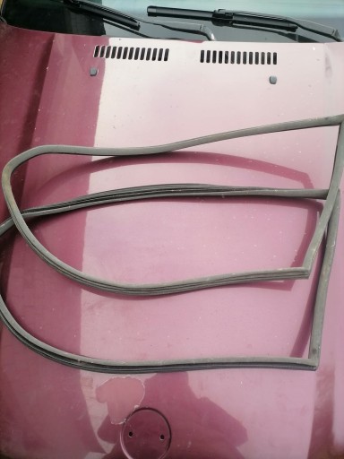 Ущільнення скла задній E36 coupe