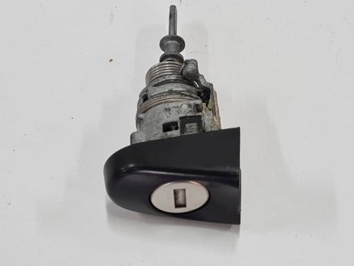 Вставка дверного замка левый правый передний VW T5