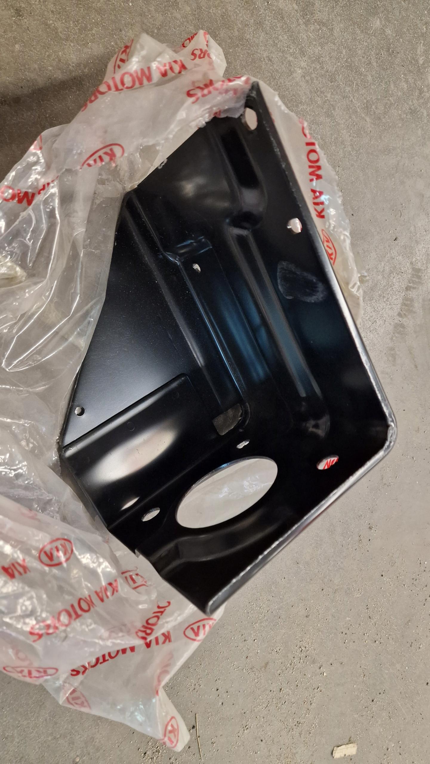 0K6B0-50040b - кронштейн луч усиление KIA K2700