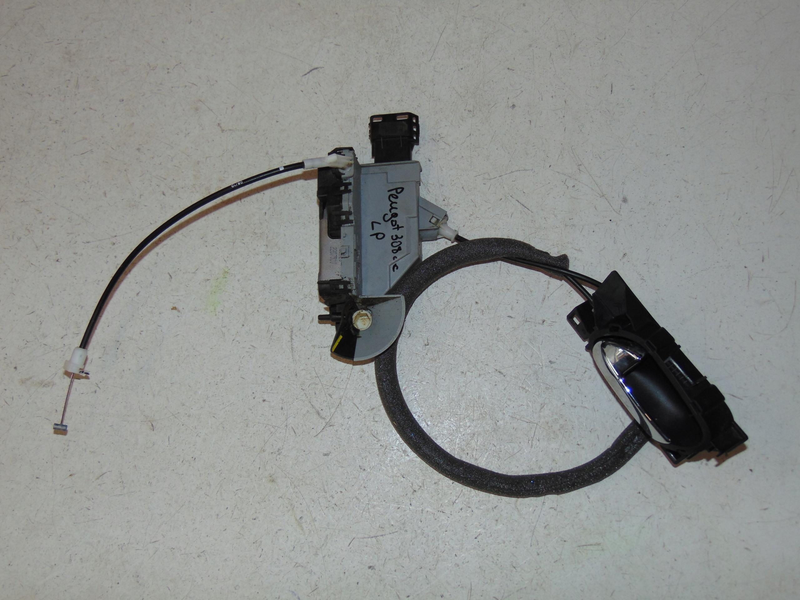 Замок двери левый передний PEUGEOT 308 CC PSA 839097