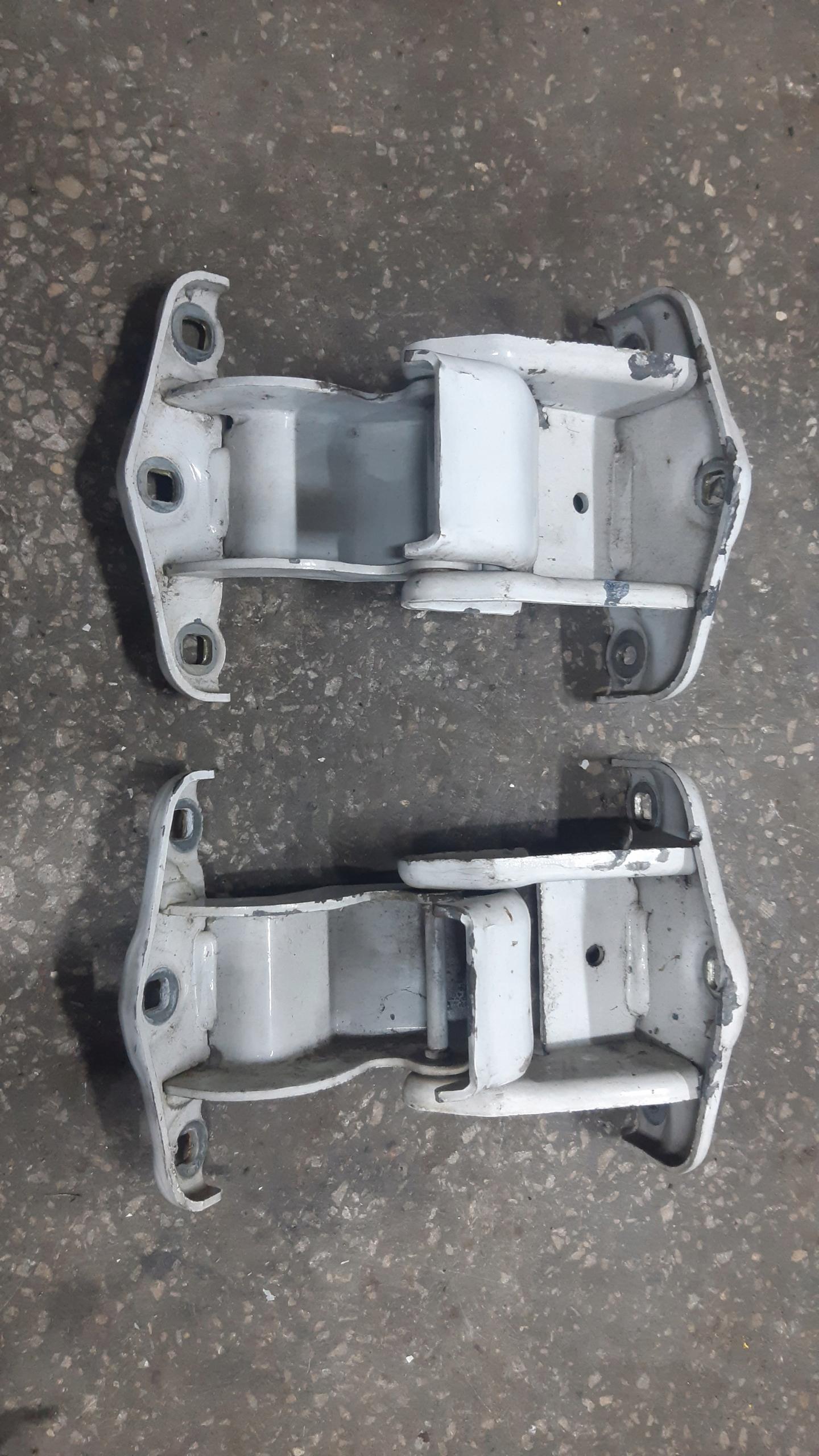 Петля Дверні петлі лівий задній VIVARO TRAFIC II 01-